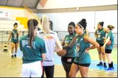 Basquete feminino FME viaja para Brasília (2)